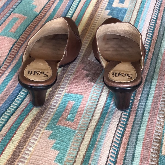 Sofft Slide Heels - Picture 2 of 7